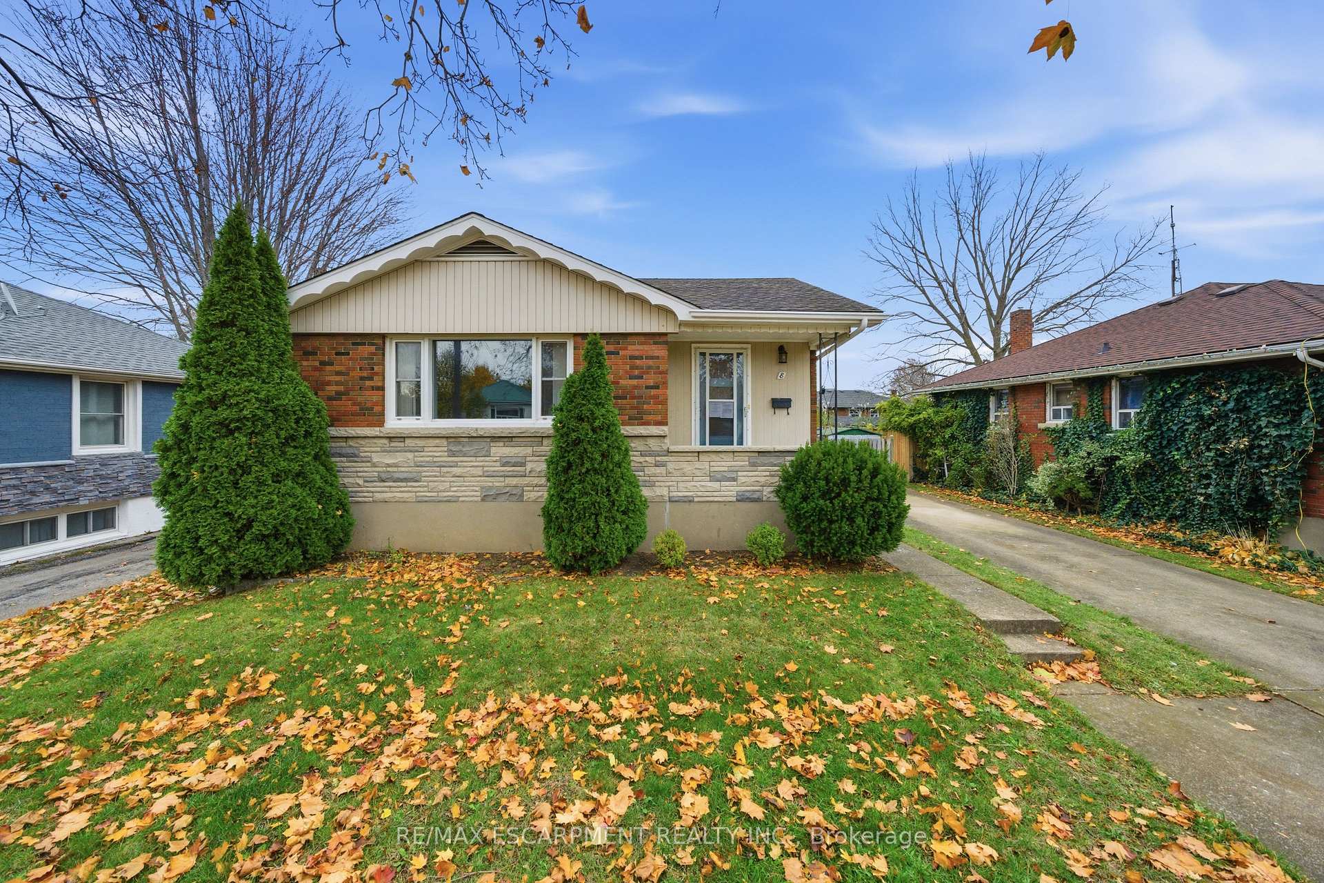 Photo 1 of 8 Fawell Avenue, St. Catharines, Grapeview — HOMEH