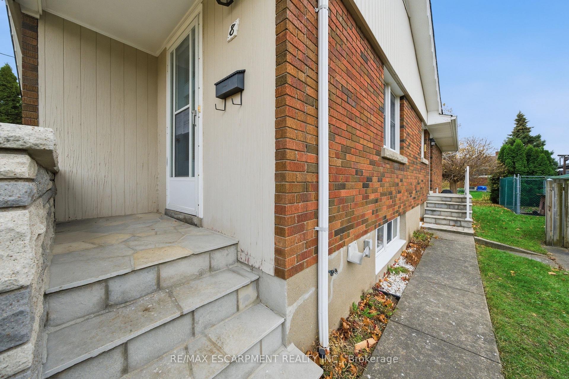 Photo 7 of 8 Fawell Avenue, St. Catharines, Grapeview — HOMEH