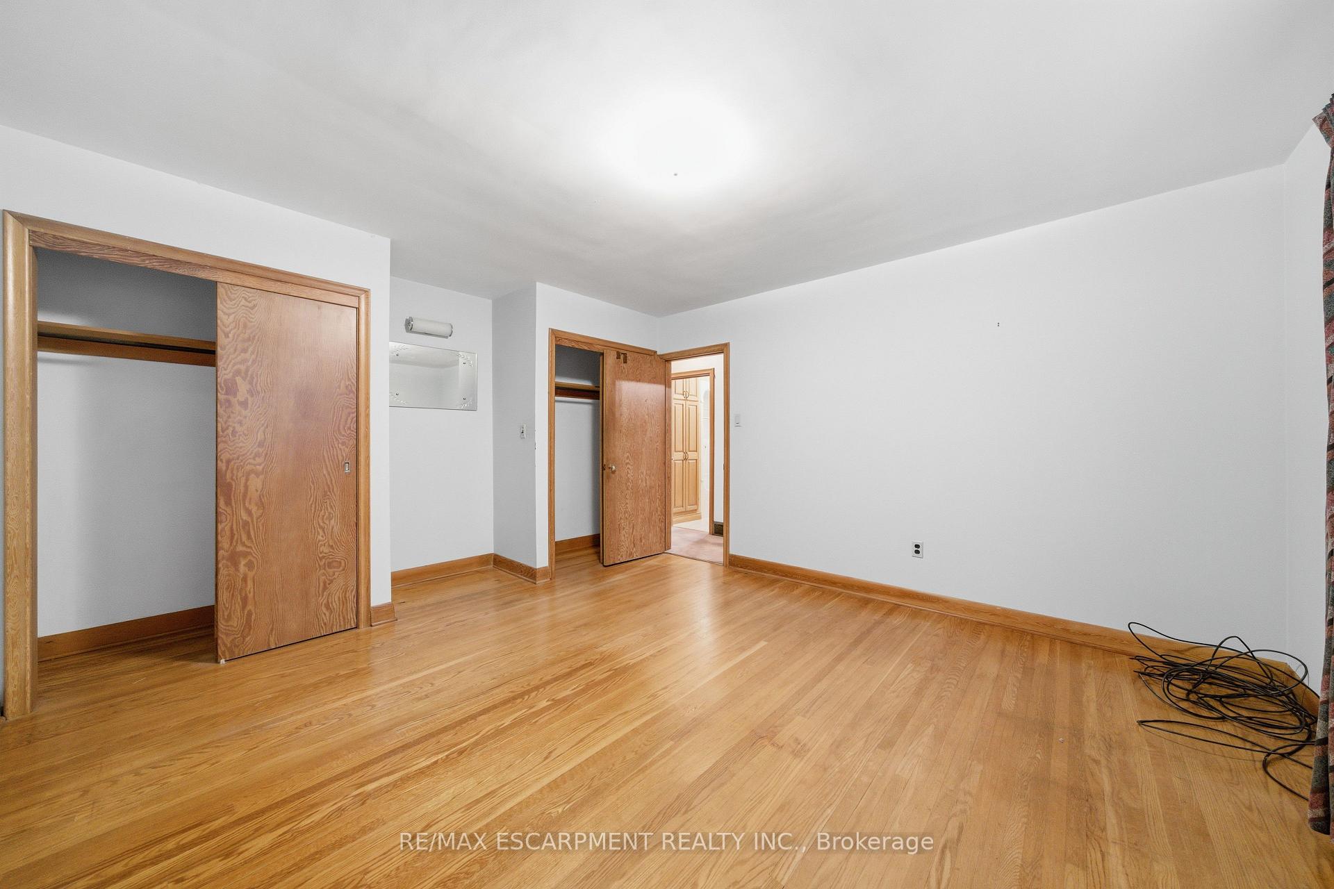 Photo 20 of 8 Fawell Avenue, St. Catharines, Grapeview — HOMEH