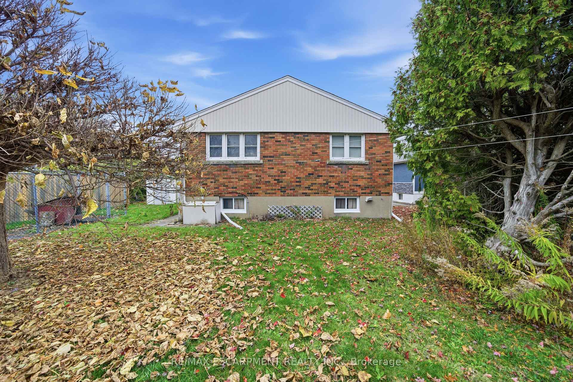 Photo 30 of 8 Fawell Avenue, St. Catharines, Grapeview — HOMEH