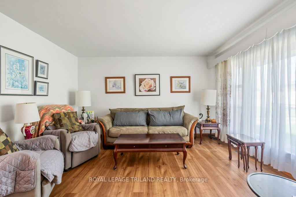 Photo 6 of 15 Dalewood Drive, St. Thomas — HOMEH