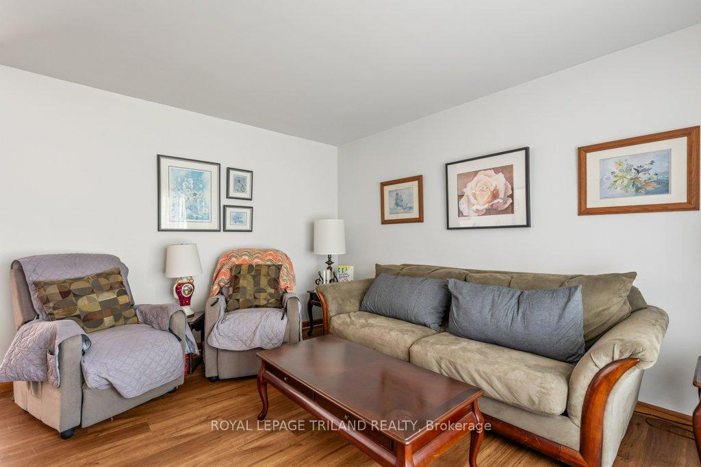 Photo 7 of 15 Dalewood Drive, St. Thomas — HOMEH