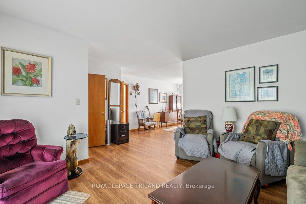 Photo 8 of 15 Dalewood Drive, St. Thomas — HOMEH