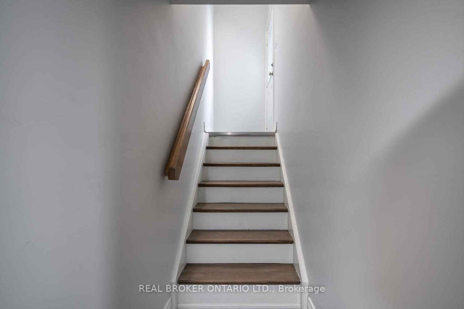 Photo 5 of Unit Lower, 159 Beech Street, St. Catharines, Haig — HOMEH