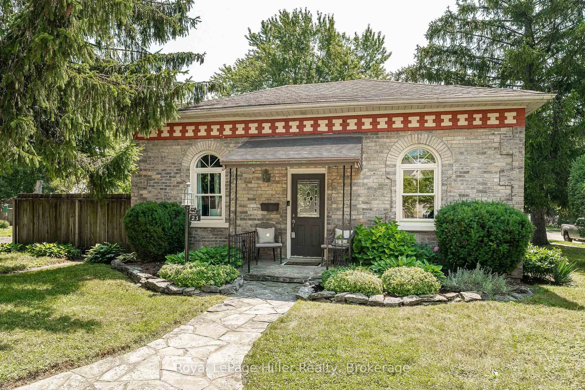 Photo 1 of 23 Grant Street, Stratford — HOMEH