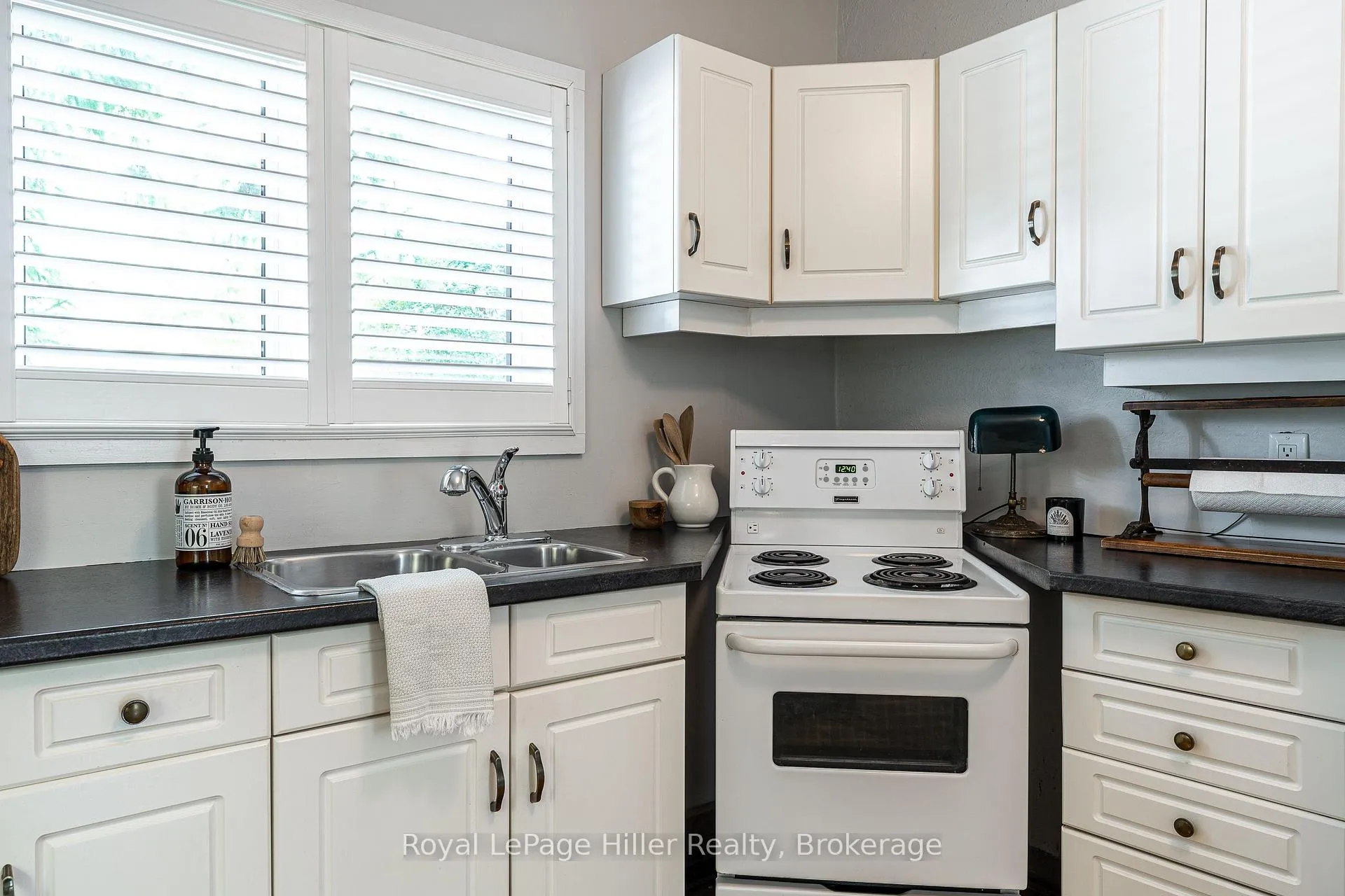 Photo 23 of 23 Grant Street, Stratford — HOMEH