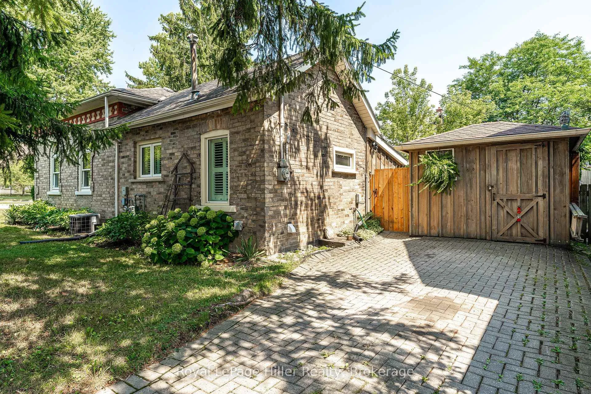 Photo 31 of 23 Grant Street, Stratford — HOMEH