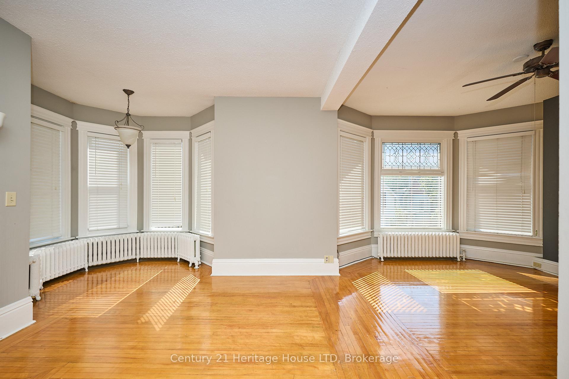 Photo 26 of 8 Montebello Place, St. Catharines, Downtown — HOMEH