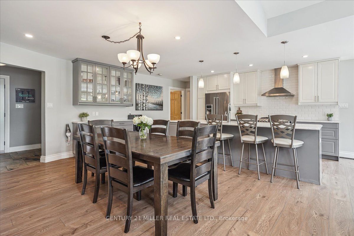 Photo 48 of 556 Parkside Drive E, Hamilton, Waterdown — HOMEH