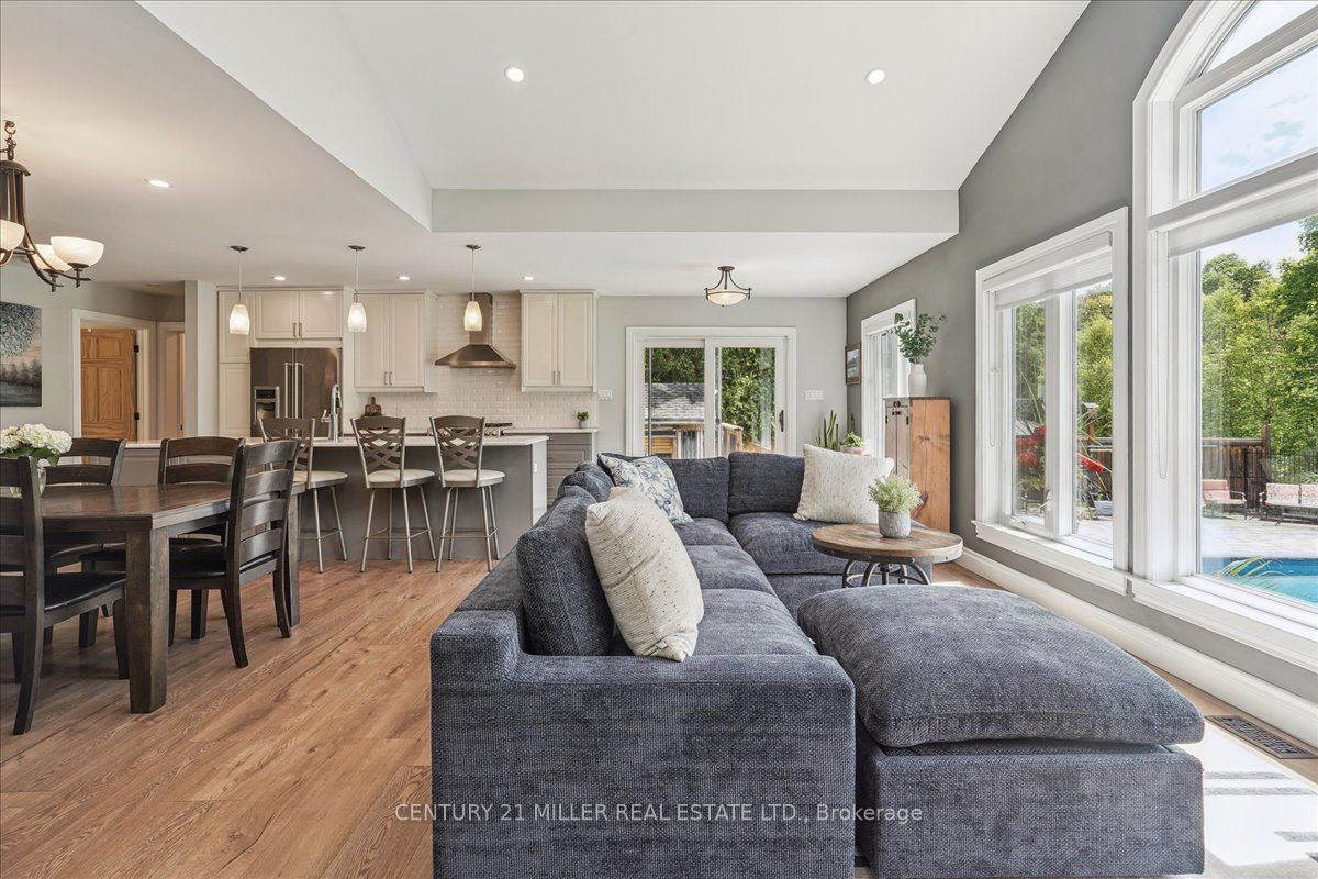 Photo 52 of 556 Parkside Drive E, Hamilton, Waterdown — HOMEH