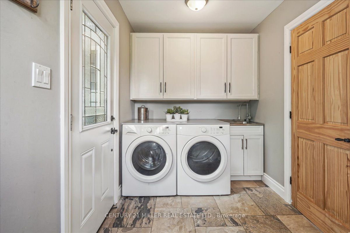 Photo 58 of 556 Parkside Drive E, Hamilton, Waterdown — HOMEH