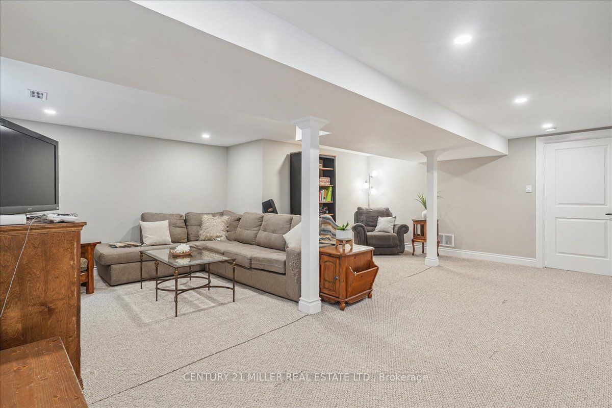 Photo 66 of 556 Parkside Drive E, Hamilton, Waterdown — HOMEH