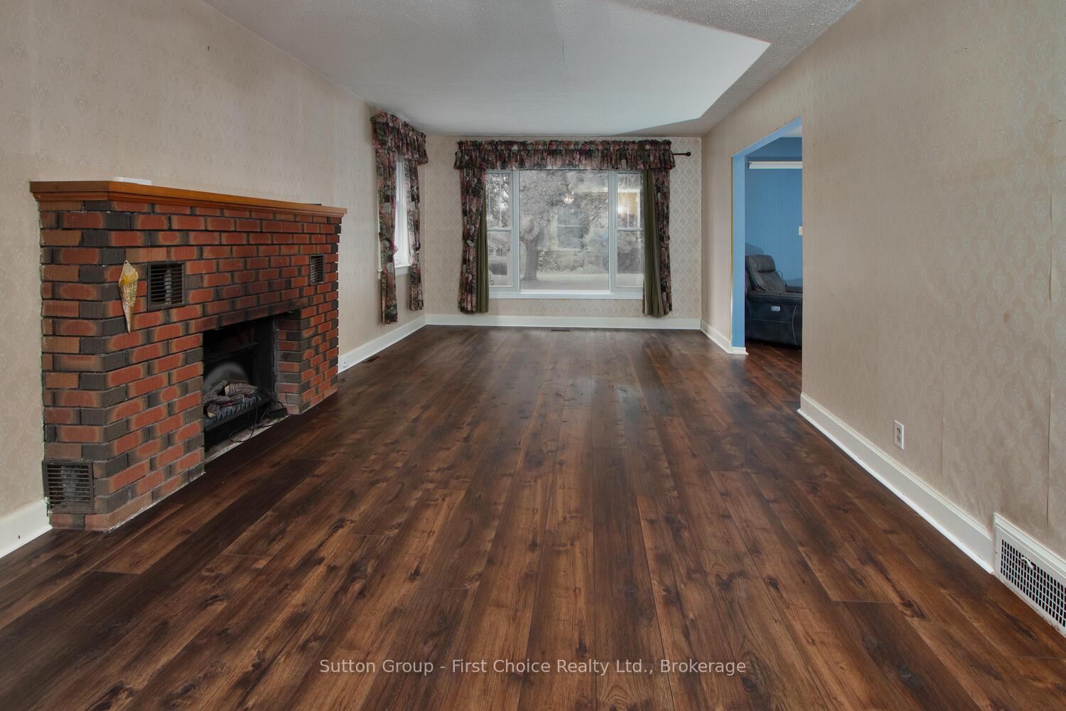 Photo 15 of 270 Devon Street, Stratford — HOMEH