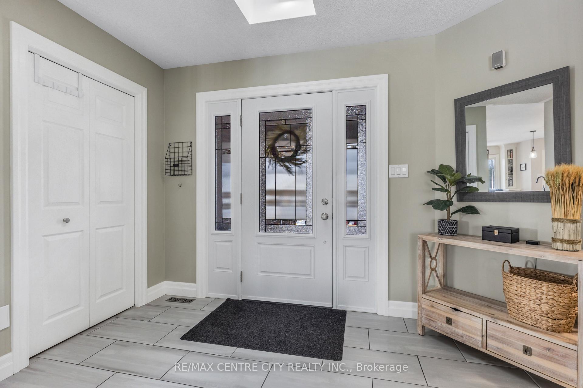 Photo 6 of 19 Daugherty Drive, St. Thomas — HOMEH