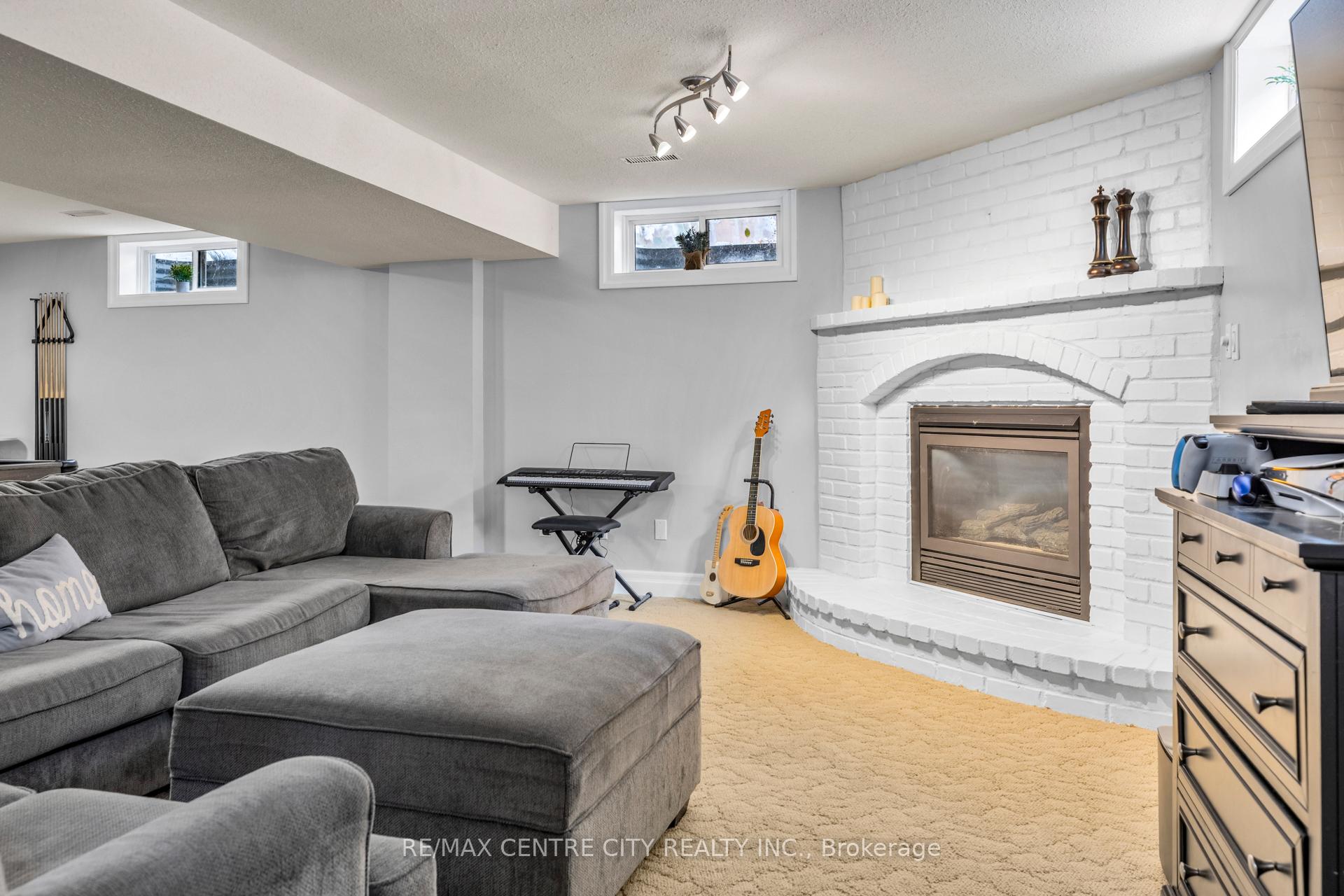 Photo 33 of 19 Daugherty Drive, St. Thomas — HOMEH