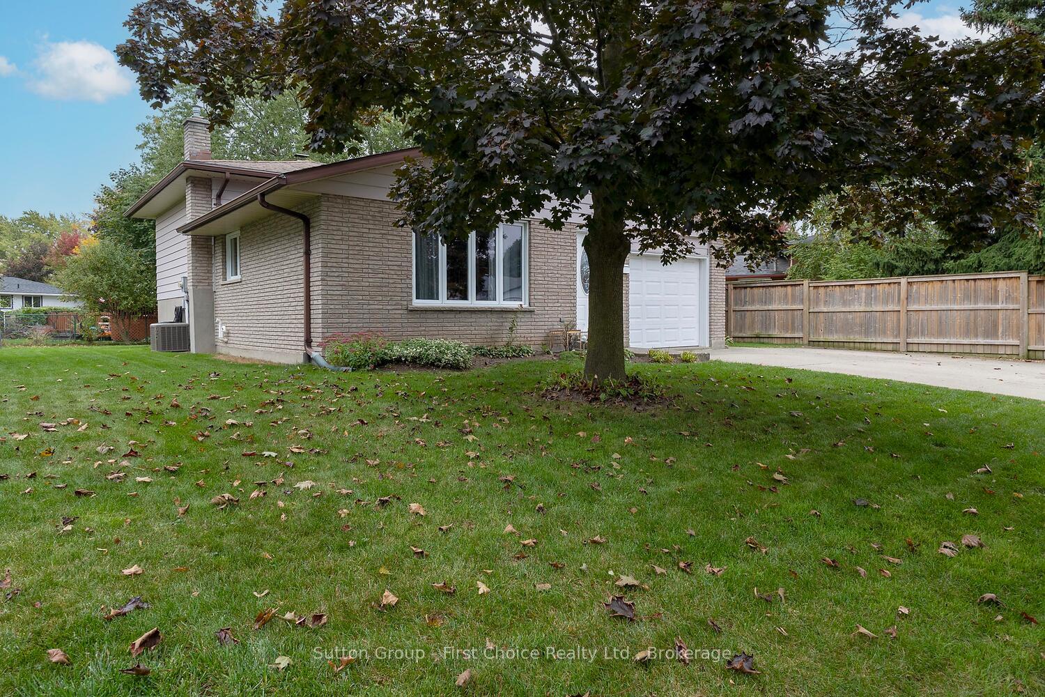 Photo 3 of 67 Dixon Road, Stratford — HOMEH