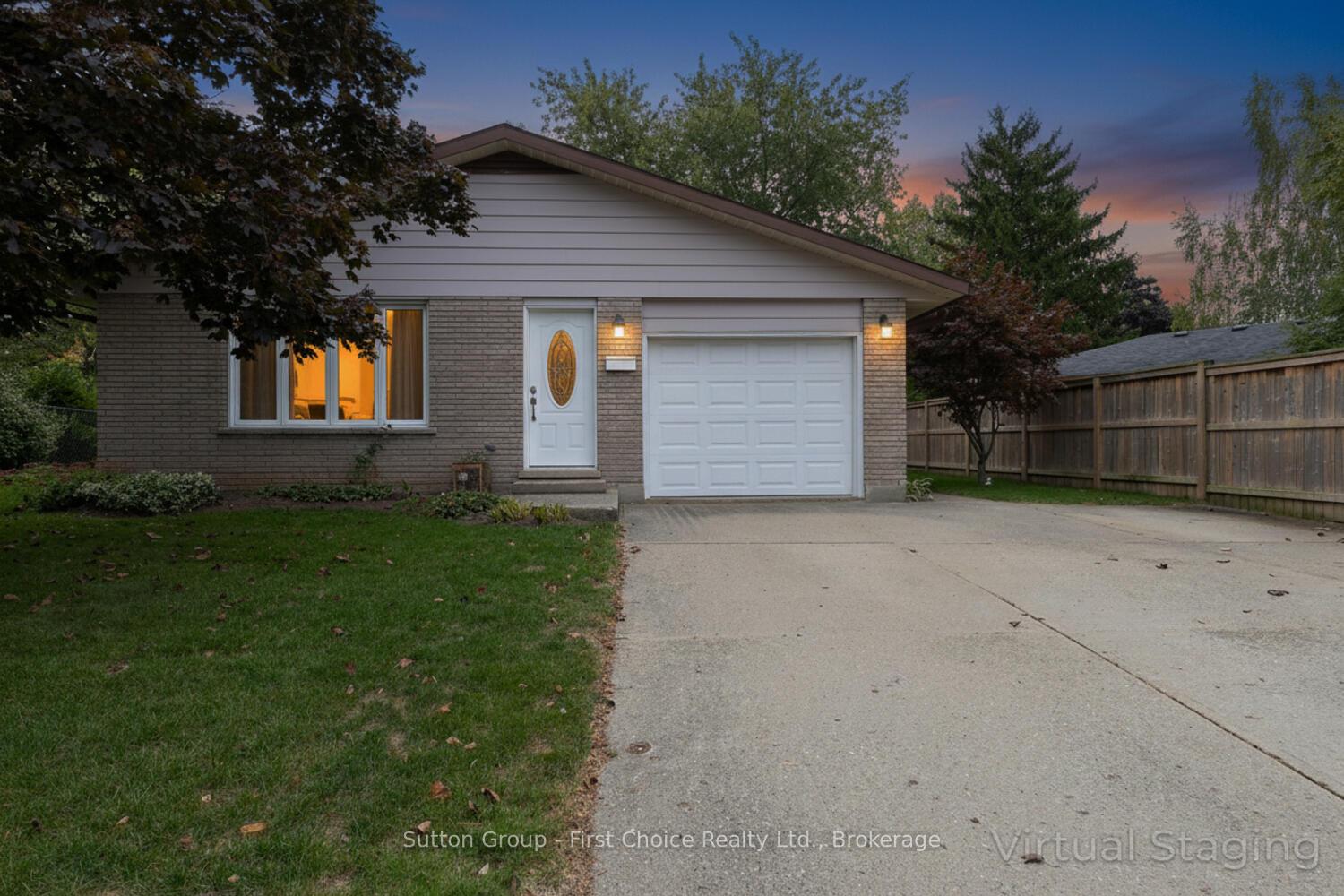 Photo 5 of 67 Dixon Road, Stratford — HOMEH