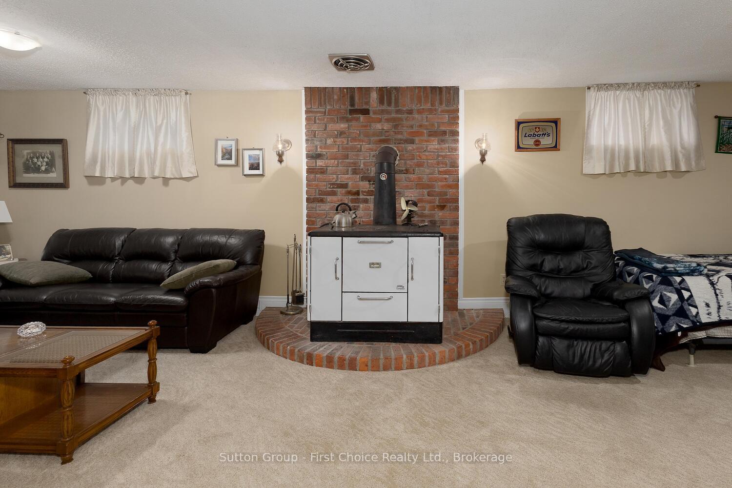 Photo 15 of 67 Dixon Road, Stratford — HOMEH