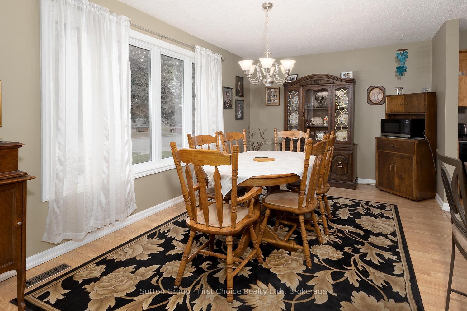 Photo 18 of 67 Dixon Road, Stratford — HOMEH
