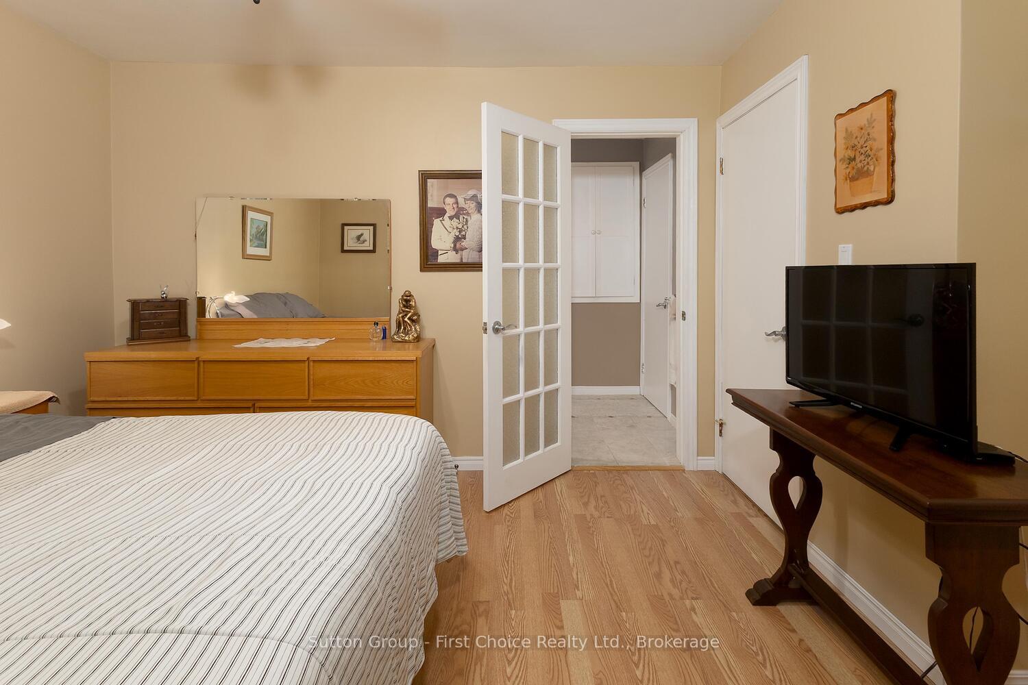 Photo 22 of 67 Dixon Road, Stratford — HOMEH