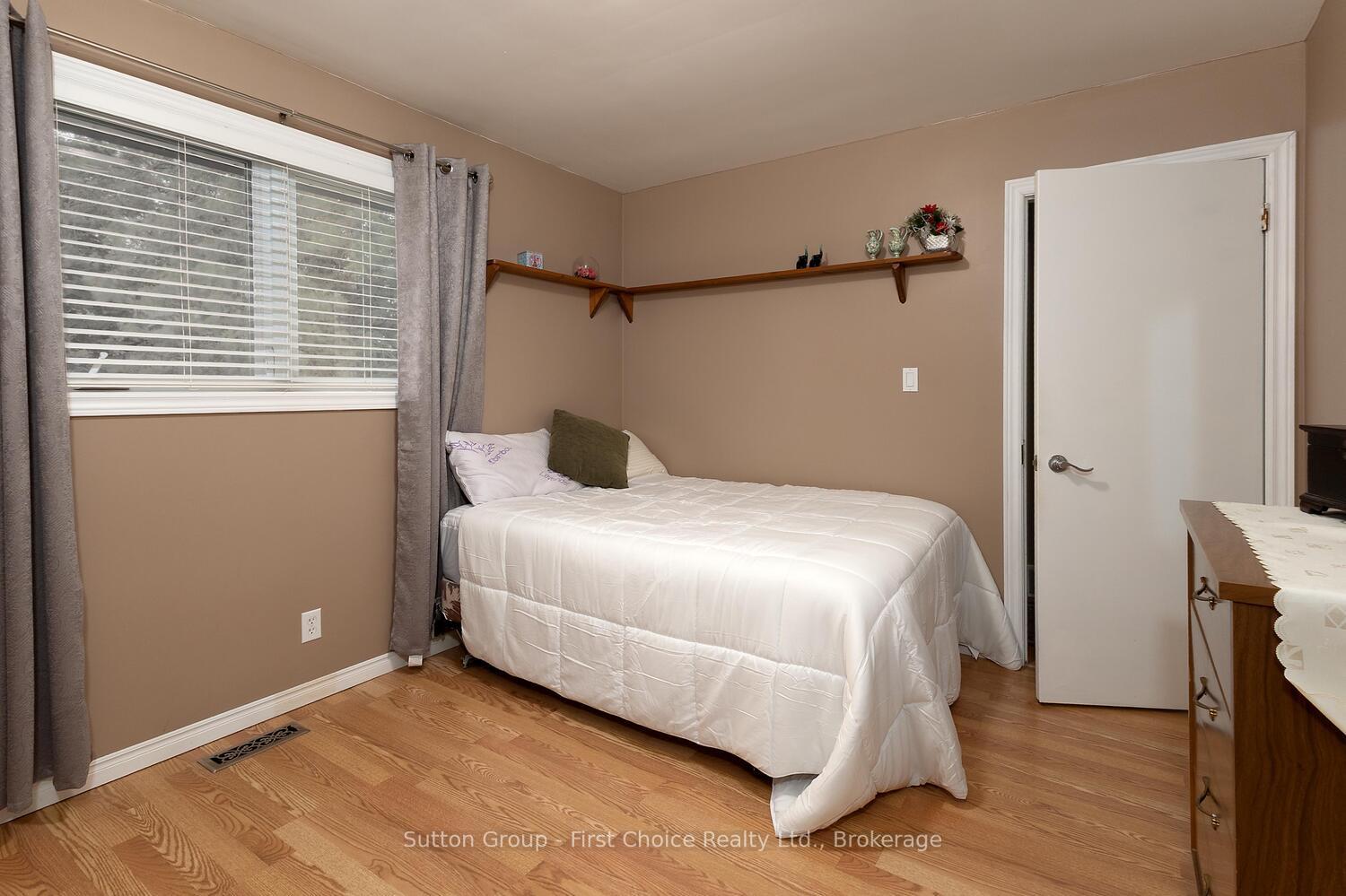 Photo 25 of 67 Dixon Road, Stratford — HOMEH