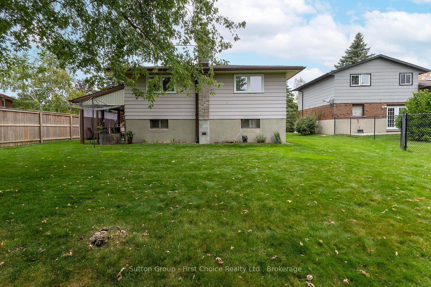 Photo 32 of 67 Dixon Road, Stratford — HOMEH