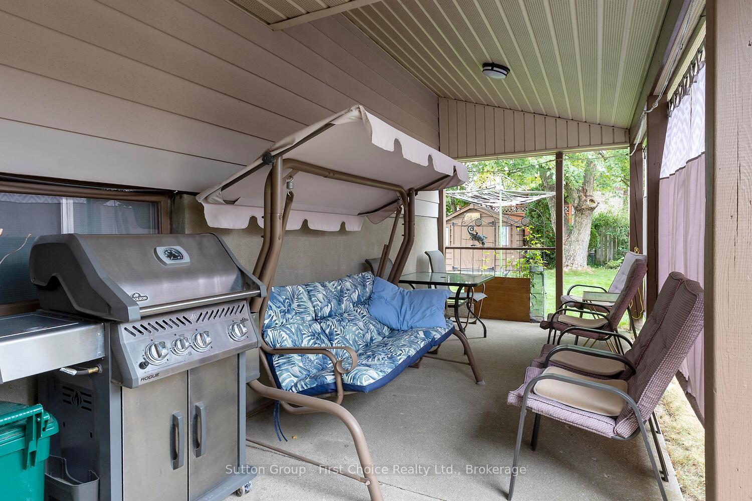 Photo 35 of 67 Dixon Road, Stratford — HOMEH