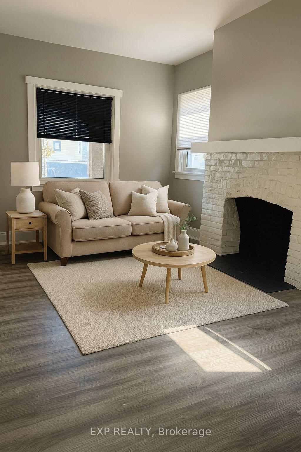 Photo 2 of Unit Main Floor, 37 York Street, St. Catharines, Downtown — HOMEH
