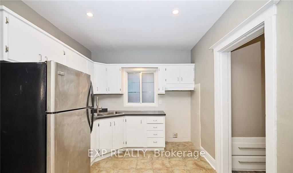 Photo 4 of Unit Main Floor, 37 York Street, St. Catharines, Downtown — HOMEH