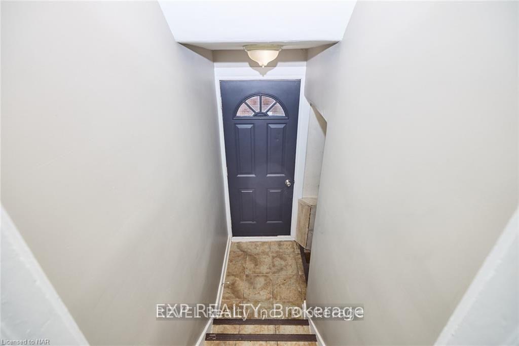 Photo 13 of Unit Main Floor, 37 York Street, St. Catharines, Downtown — HOMEH
