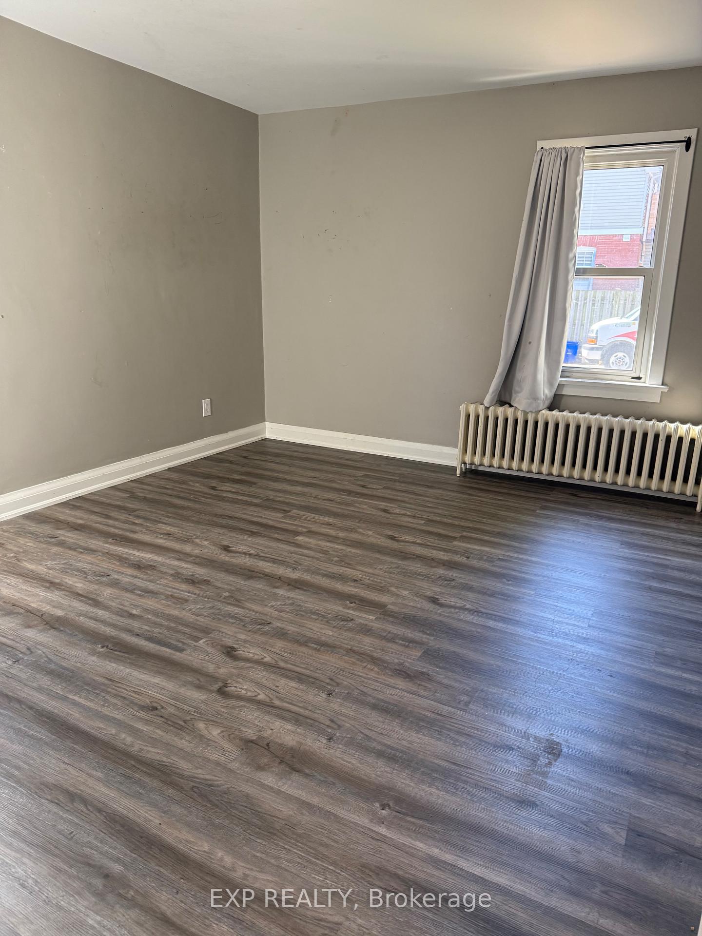 Photo 16 of Unit Main Floor, 37 York Street, St. Catharines, Downtown — HOMEH