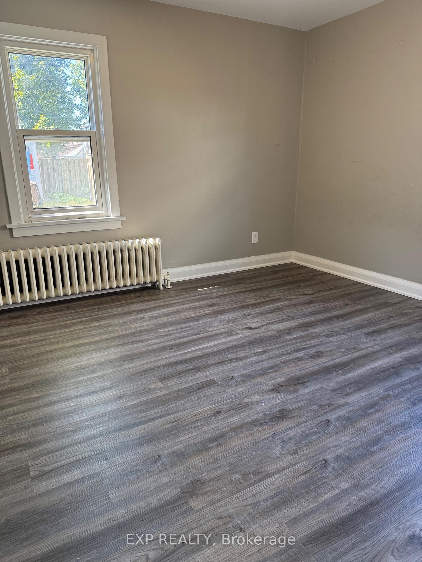 Photo 17 of Unit Main Floor, 37 York Street, St. Catharines, Downtown — HOMEH