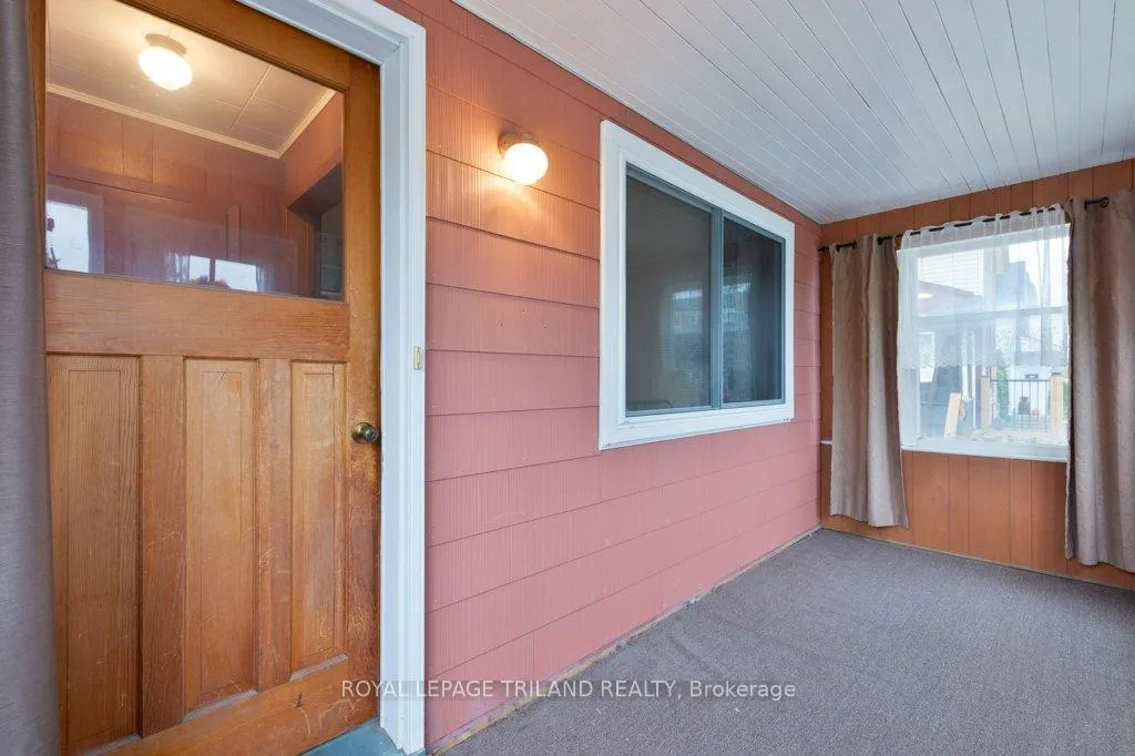 Photo 5 of 17 Jonas Street, St. Thomas — HOMEH