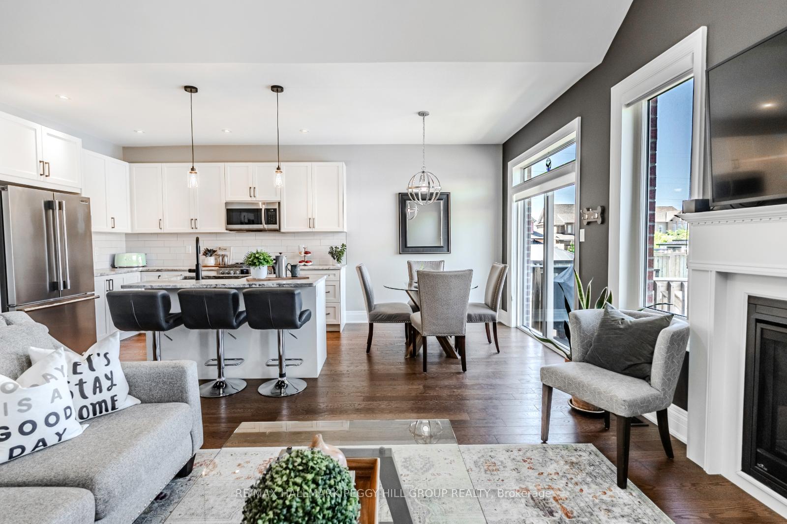 Photo 3 of 23 Curtis Way, Springwater, Centre Vespra — HOMEH