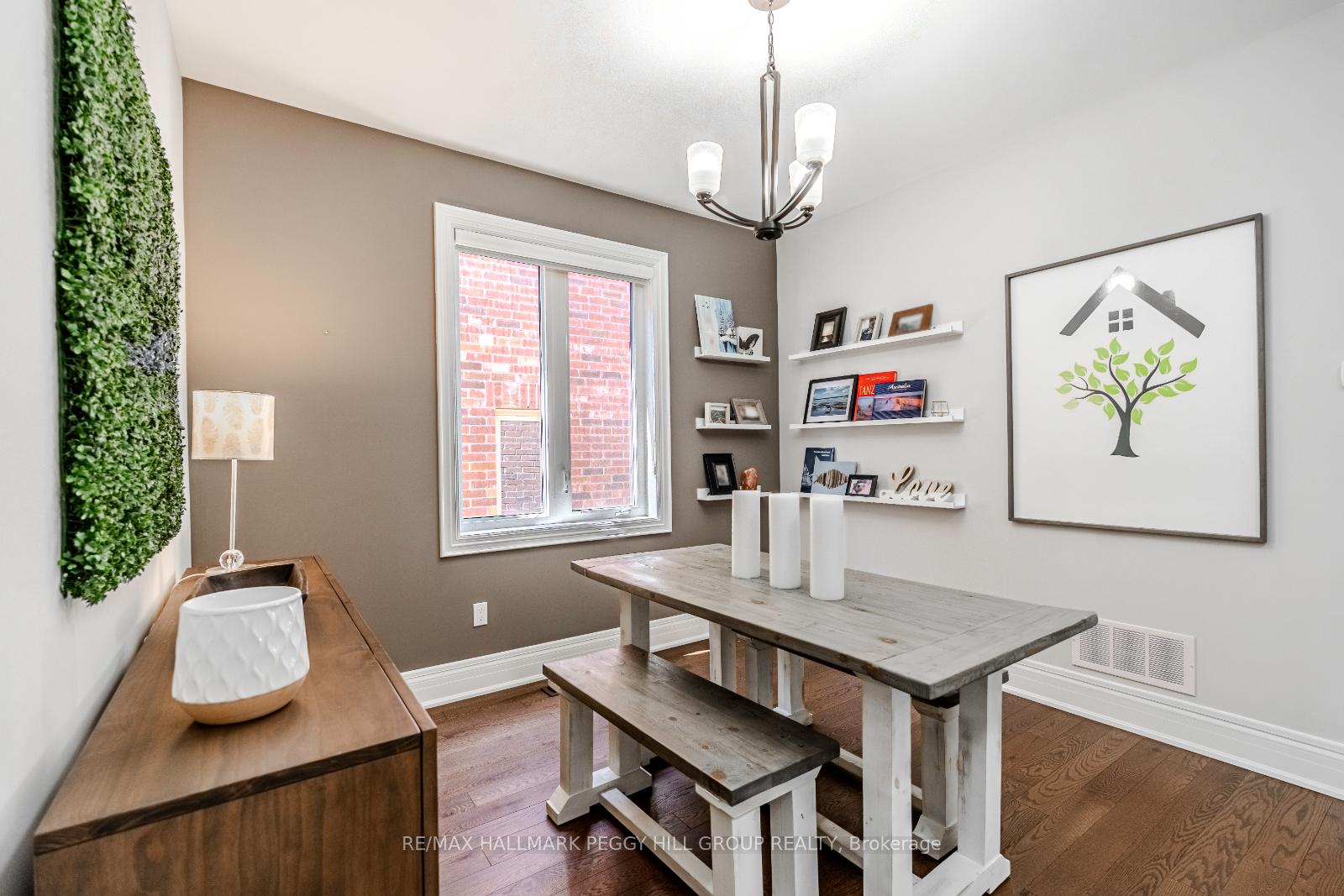 Photo 6 of 23 Curtis Way, Springwater, Centre Vespra — HOMEH