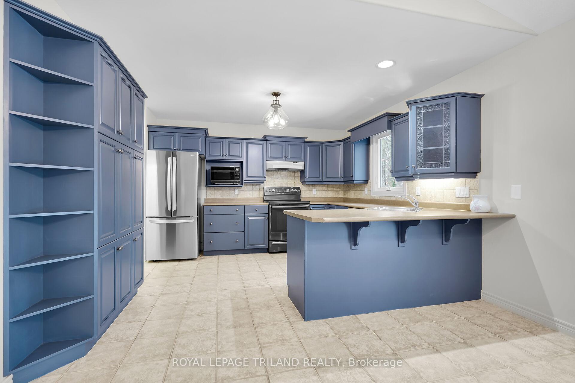 Photo 11 of 36 Thorman Terrace, St. Thomas — HOMEH