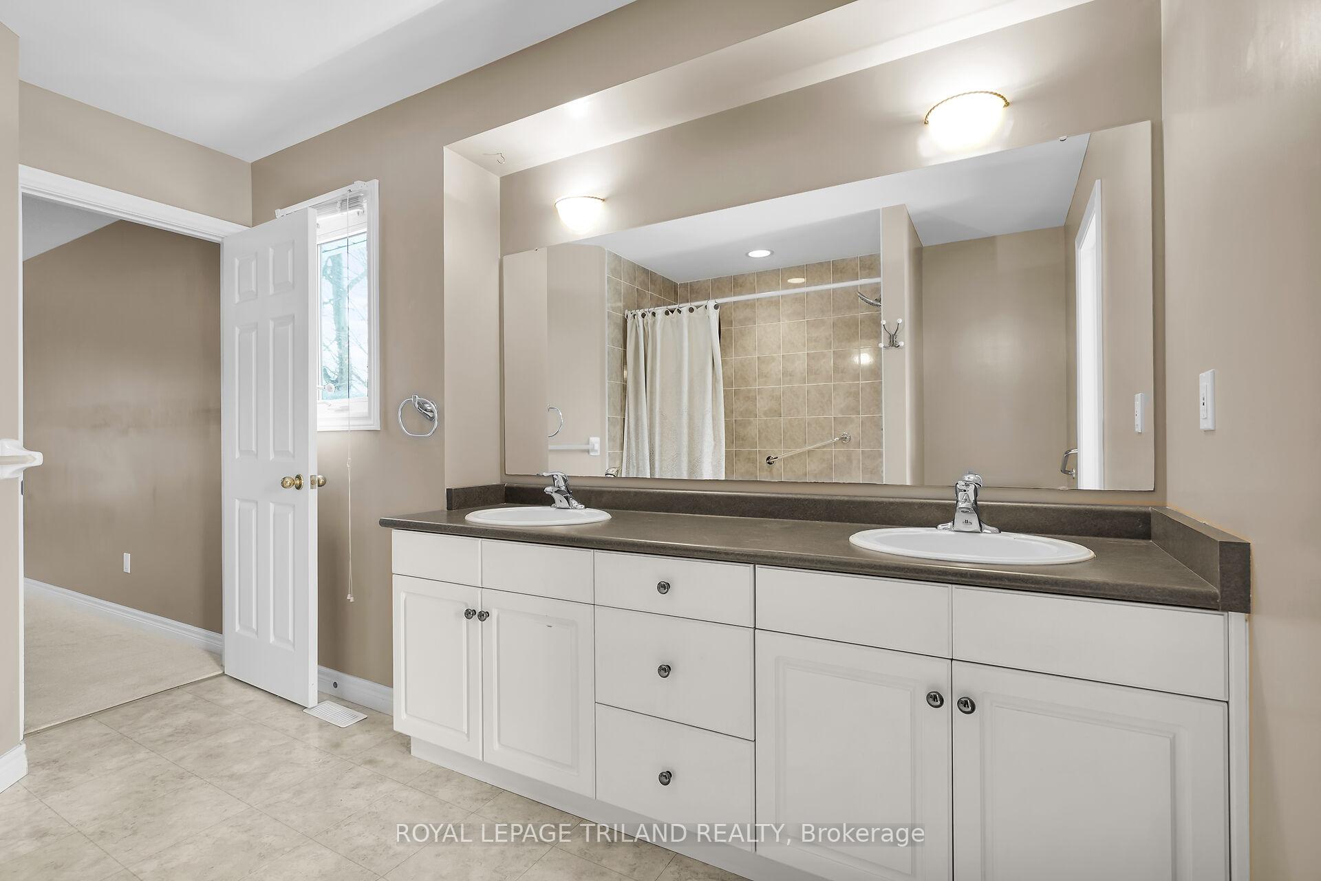 Photo 18 of 36 Thorman Terrace, St. Thomas — HOMEH