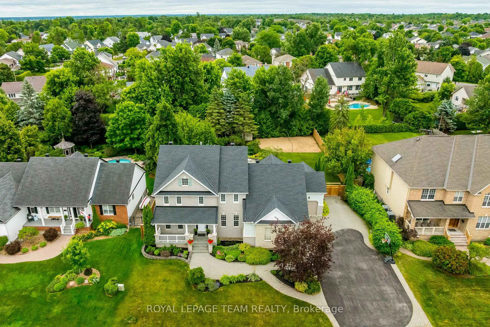 Front of 10 Beechgrove Gardens
