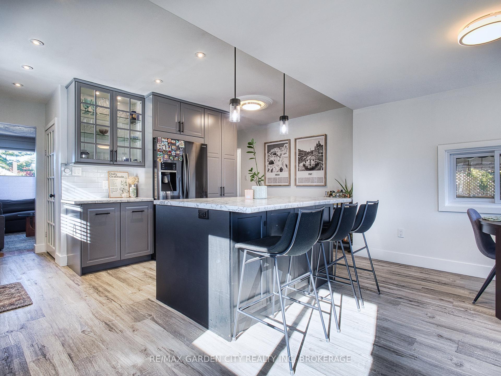 Photo 21 of 31 Bridge Street, St. Catharines, Grapeview — HOMEH
