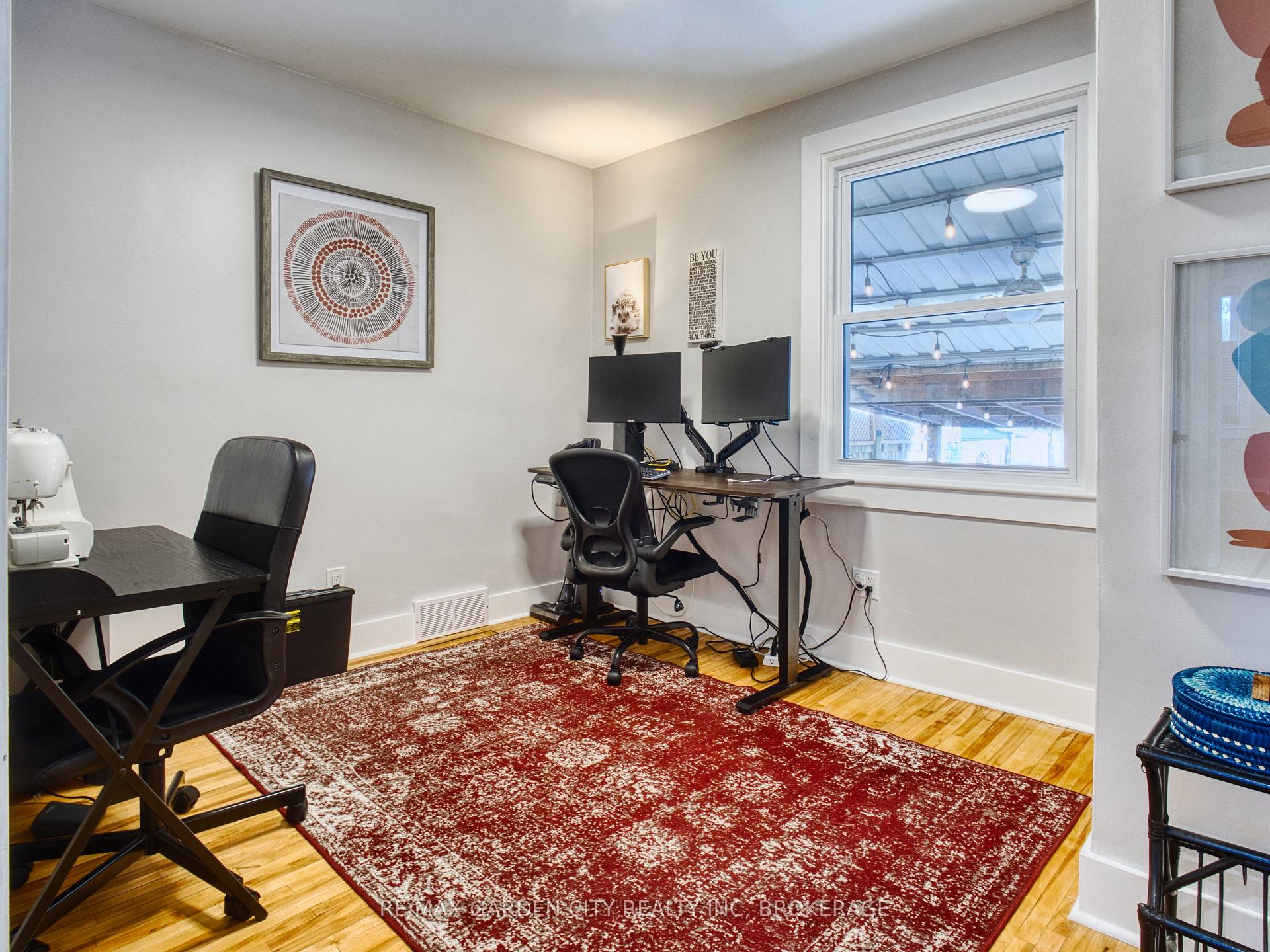 Photo 33 of 31 Bridge Street, St. Catharines, Grapeview — HOMEH