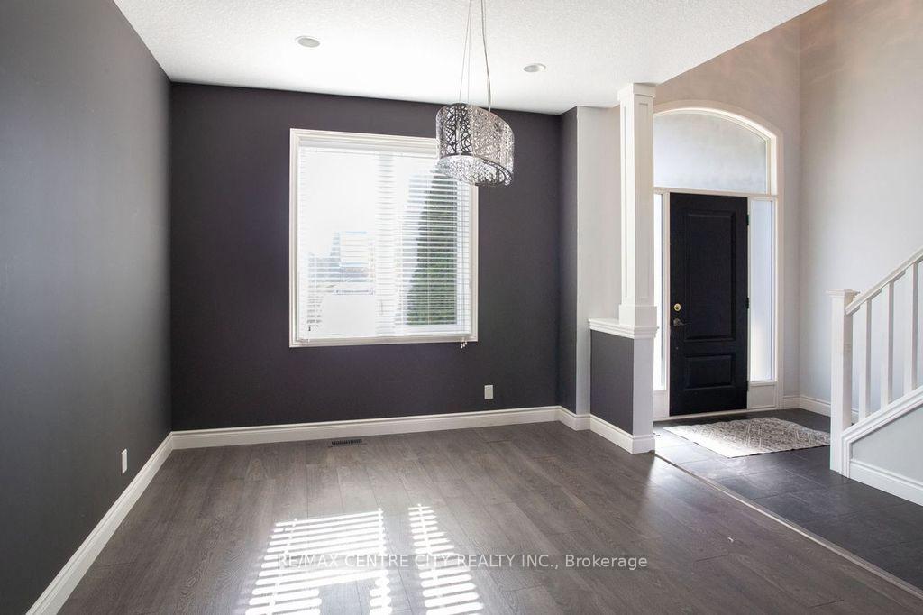 Photo 5 of 7 Turnberry Court, St. Thomas — HOMEH