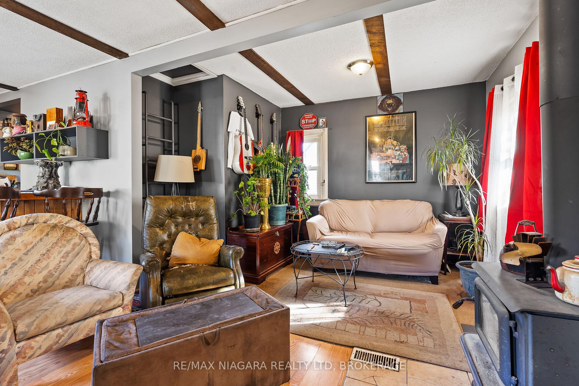 Photo 16 of 60 Rosedale Avenue, St. Catharines, Secord Woods — HOMEH