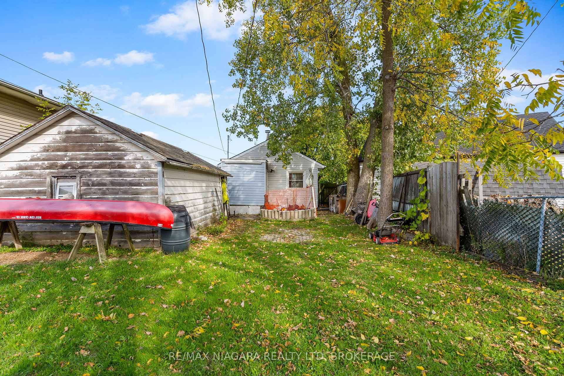 Photo 17 of 60 Rosedale Avenue, St. Catharines, Secord Woods — HOMEH