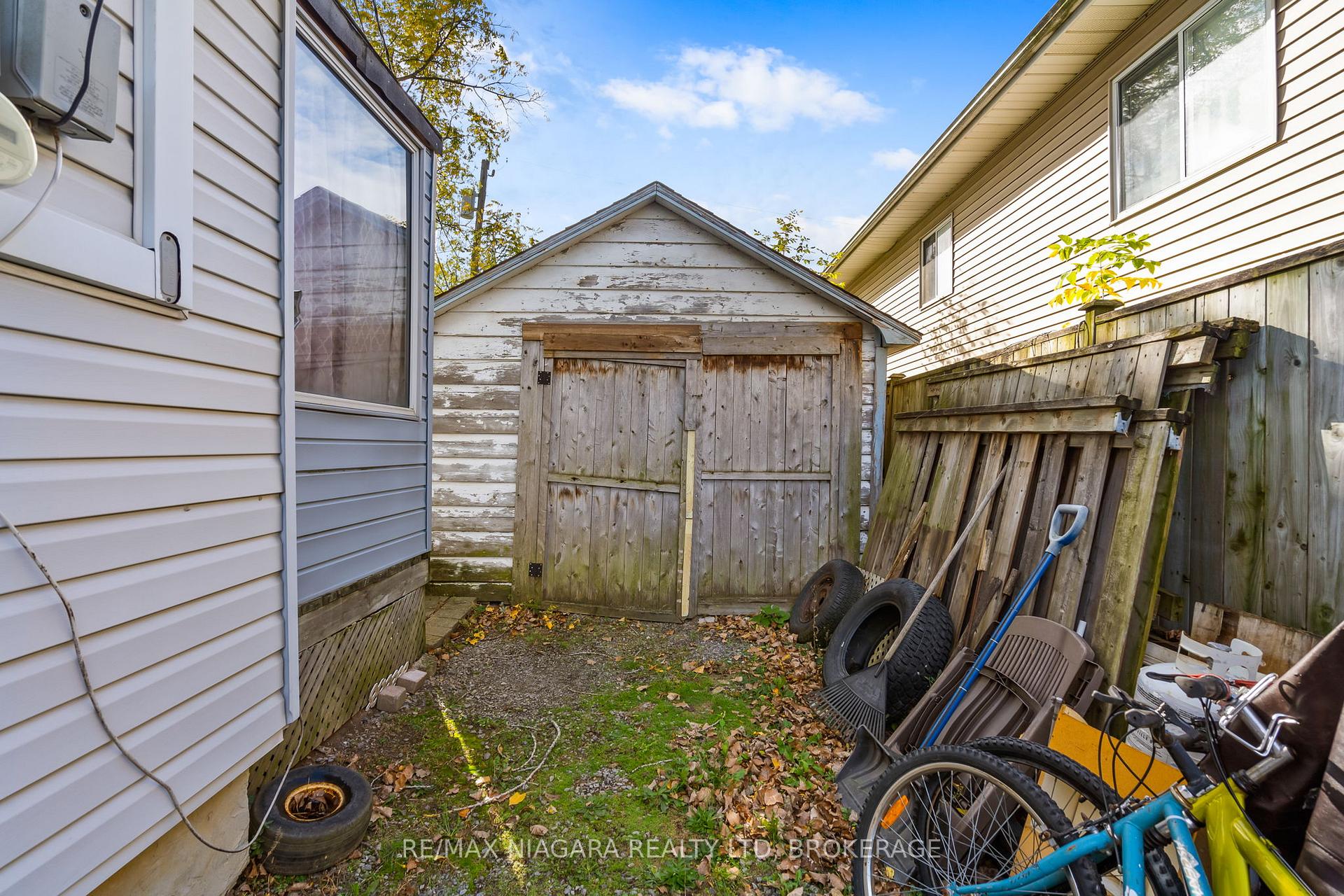 Photo 24 of 60 Rosedale Avenue, St. Catharines, Secord Woods — HOMEH