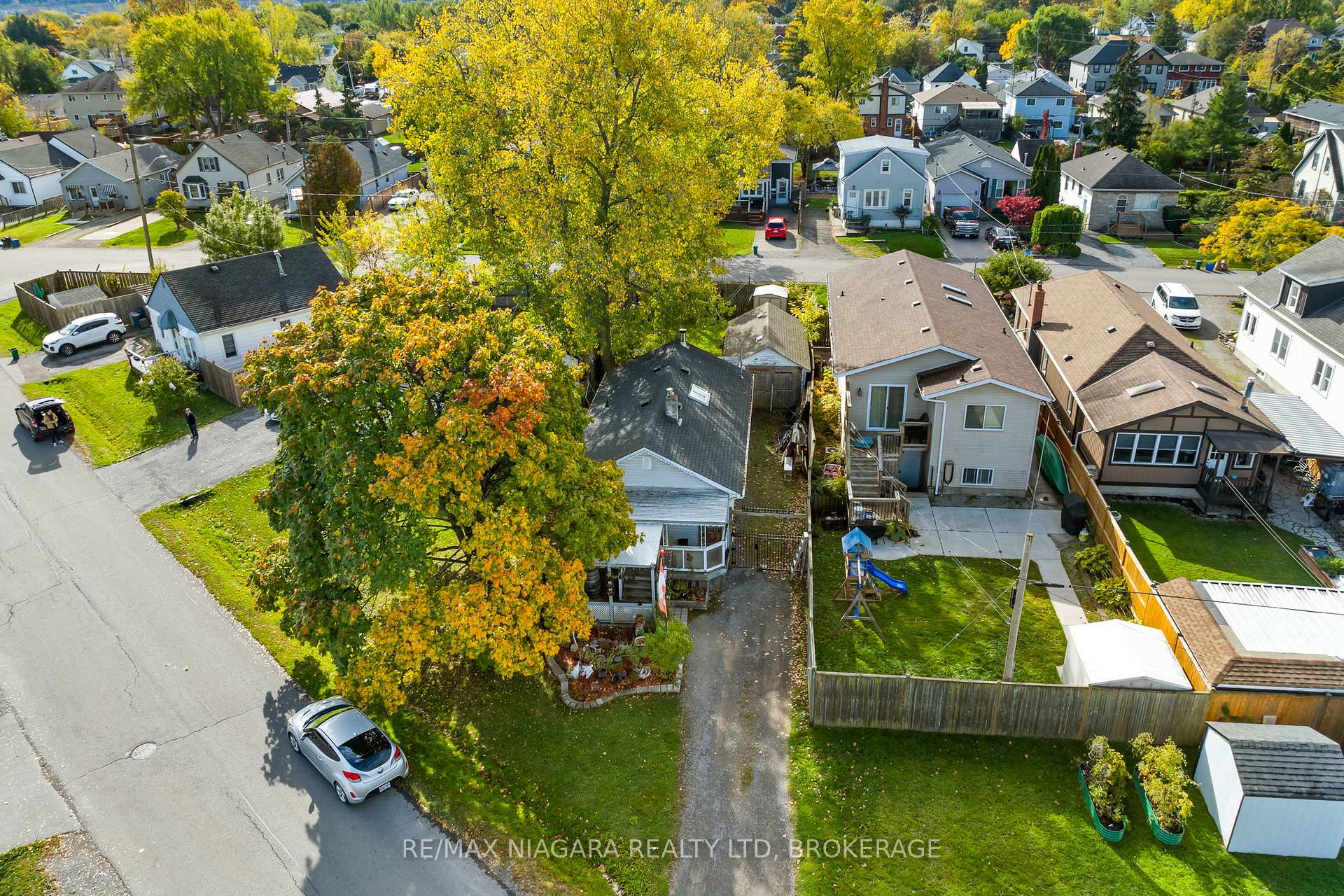 Photo 26 of 60 Rosedale Avenue, St. Catharines, Secord Woods — HOMEH