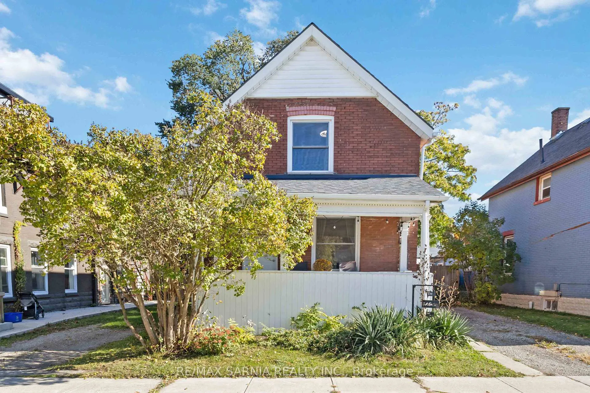 Front of 85 St Catharine Street