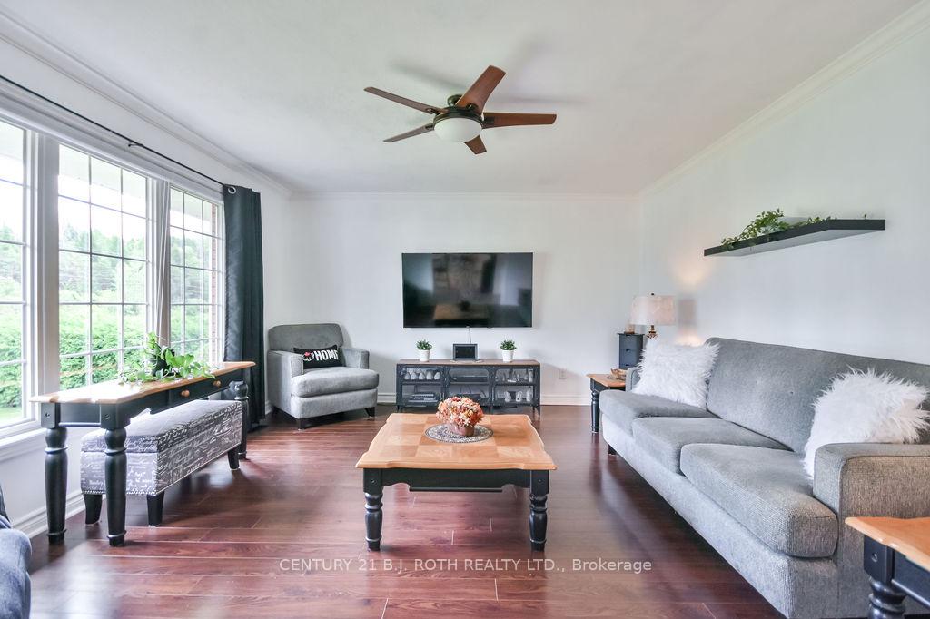 Photo 9 of 1452 County Rd 92, Springwater, Rural Springwater — HOMEH