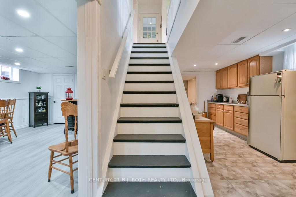 Photo 37 of 1452 County Rd 92, Springwater, Rural Springwater — HOMEH