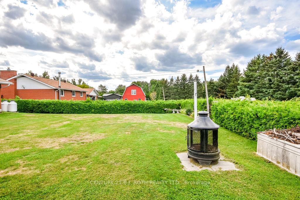 Photo 50 of 1452 County Rd 92, Springwater, Rural Springwater — HOMEH