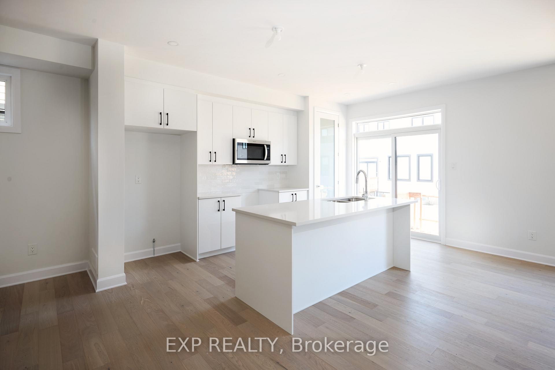 Photo 3 of 509 Roundhouse Crescent, Ottawa, Stittsville (South) — HOMEH